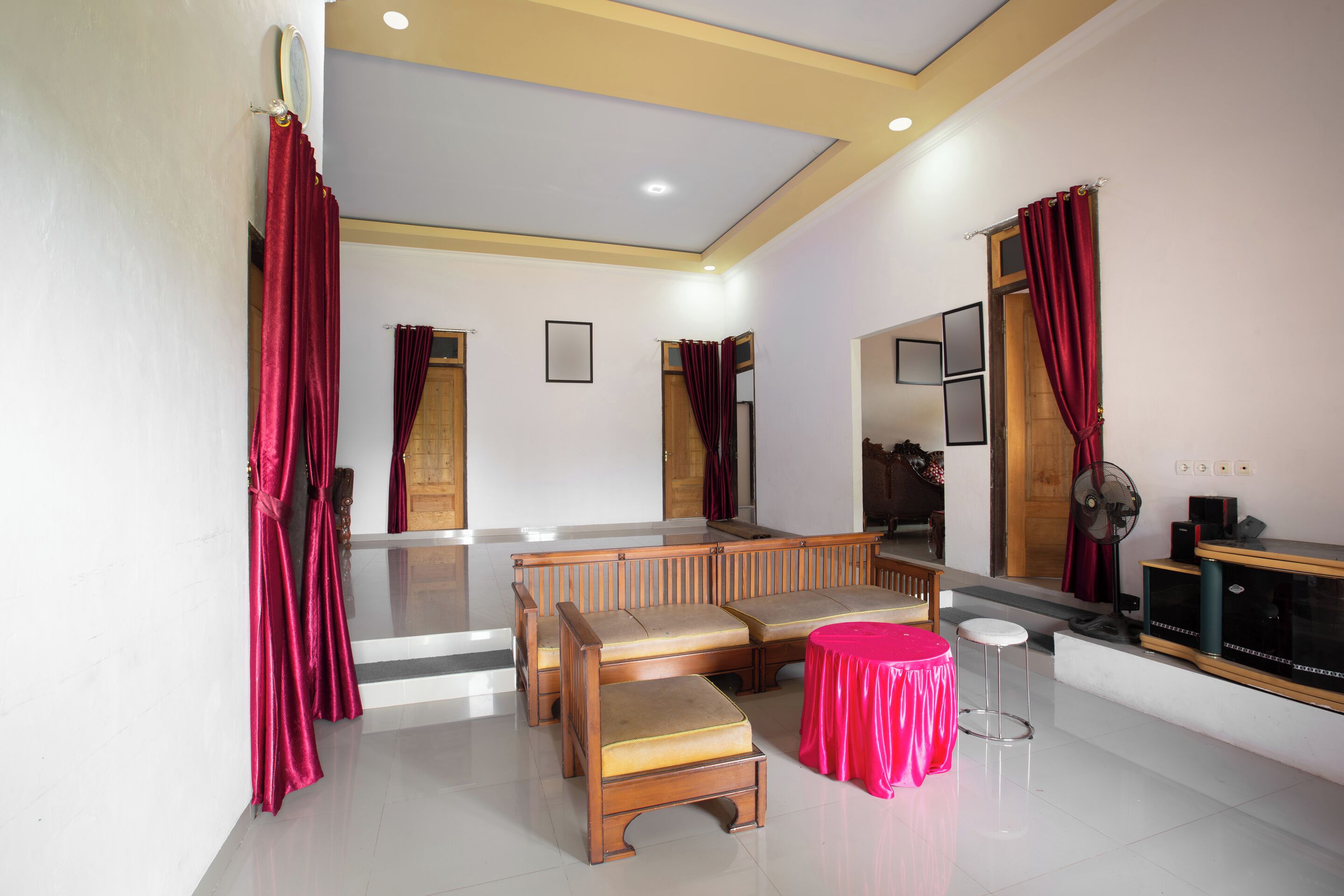 Homestay Romauli Kampung Radja By OYO