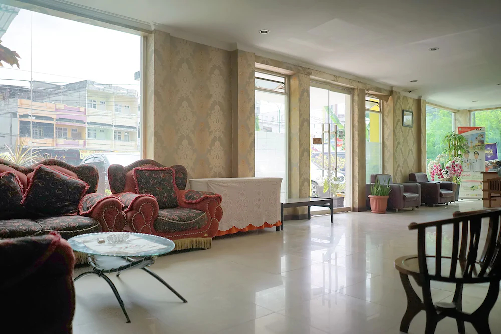 Hotel Aini