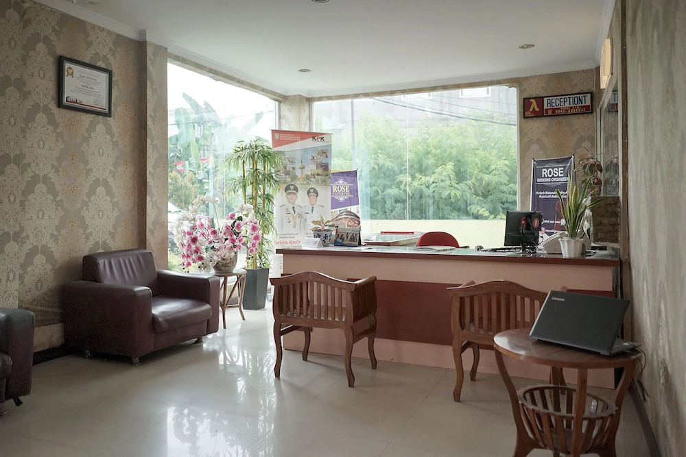 Hotel Aini