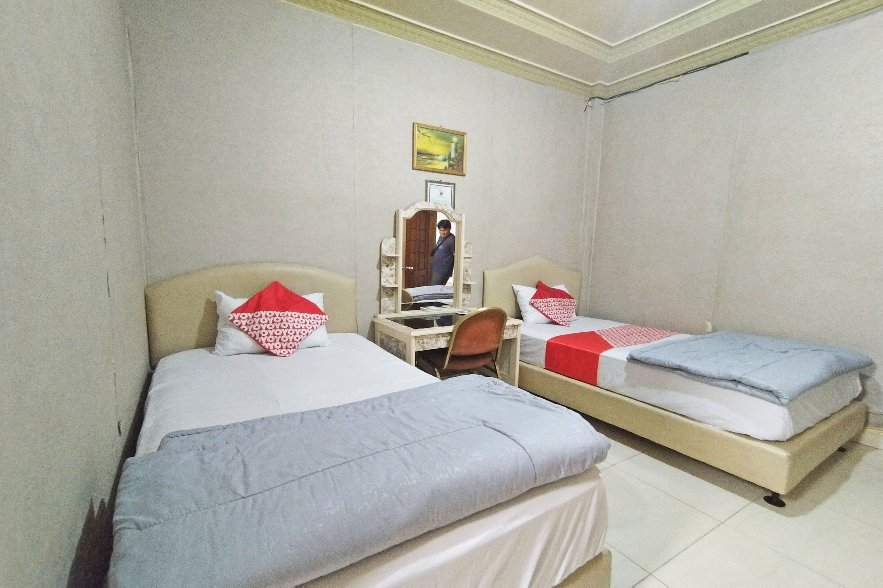Hotel Cahaya Syariah by OYO