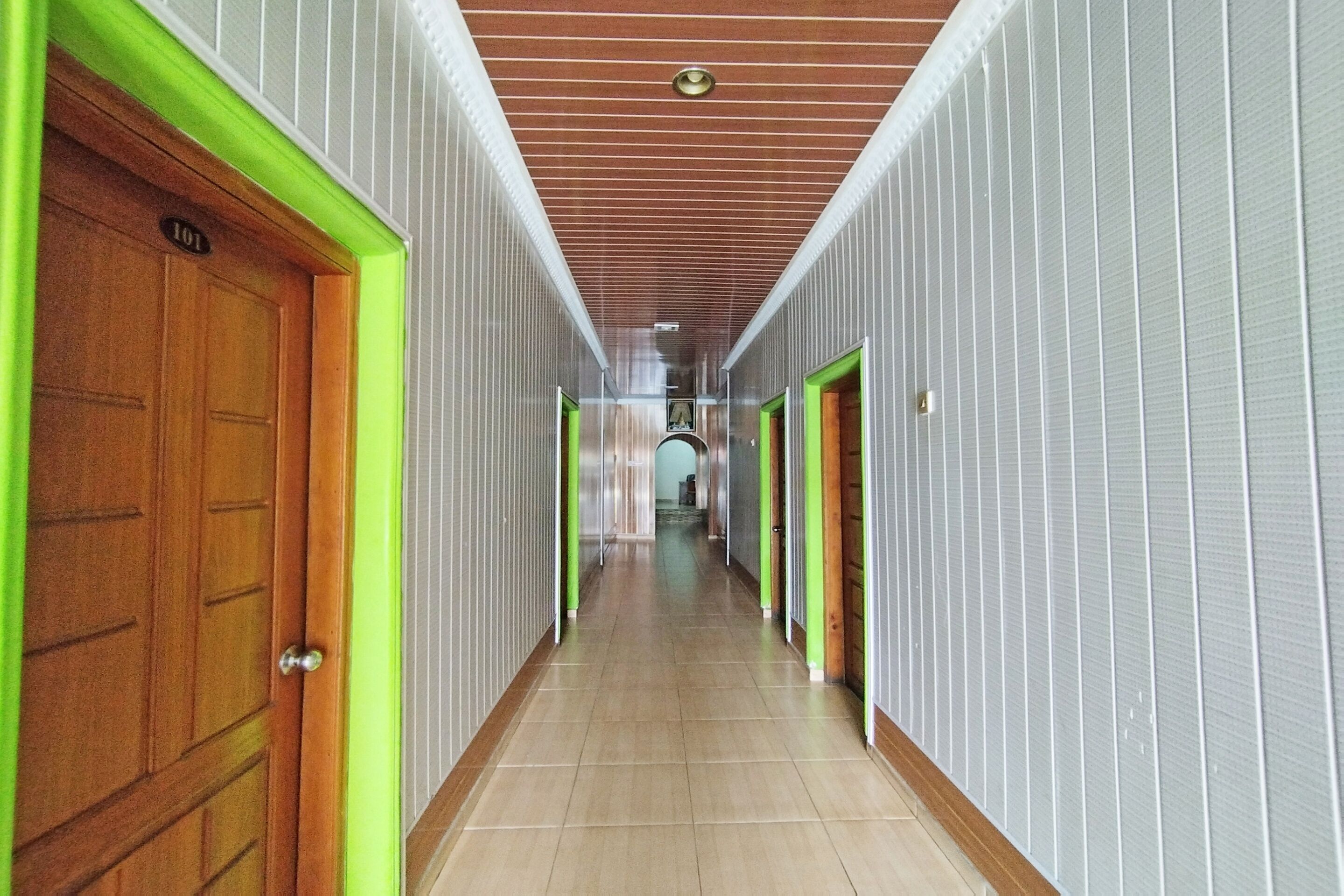 Hotel Cahaya Syariah by OYO