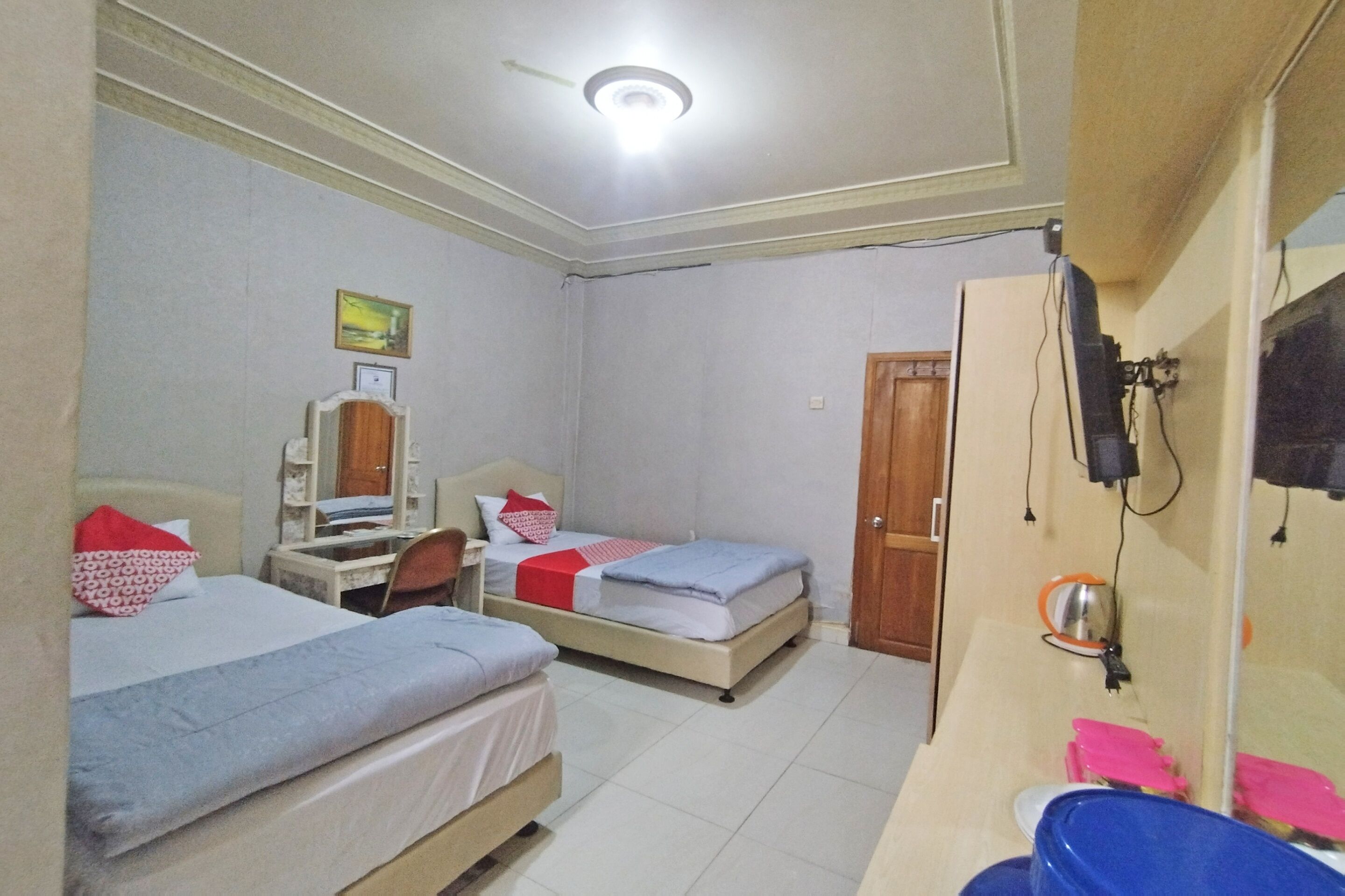 Hotel Cahaya Syariah by OYO