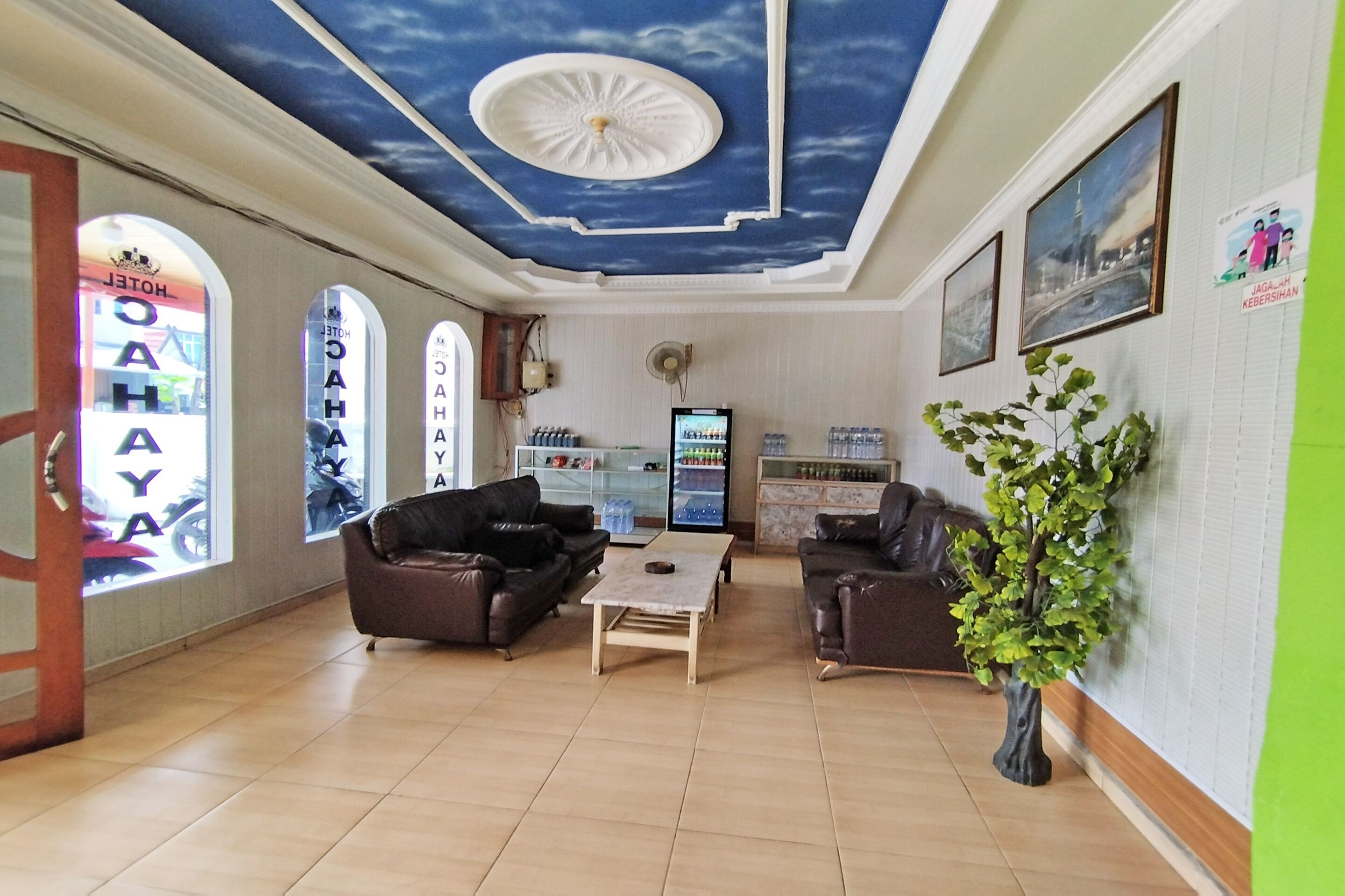 Hotel Cahaya Syariah by OYO