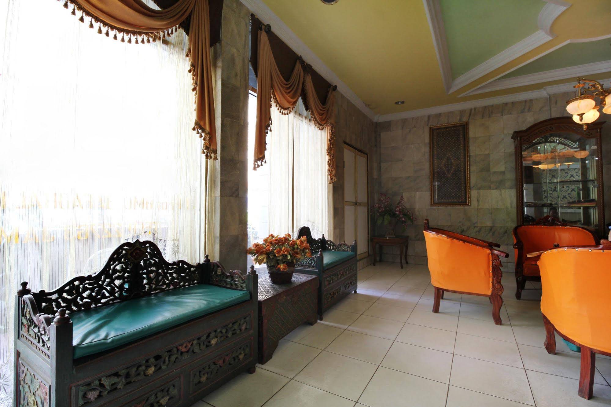 Hotel Matahari 2
