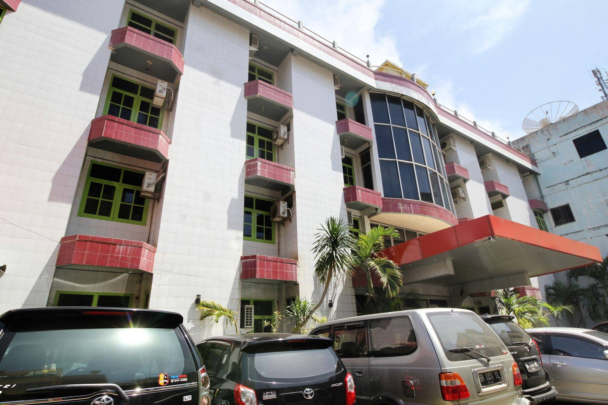 Hotel Matahari 2