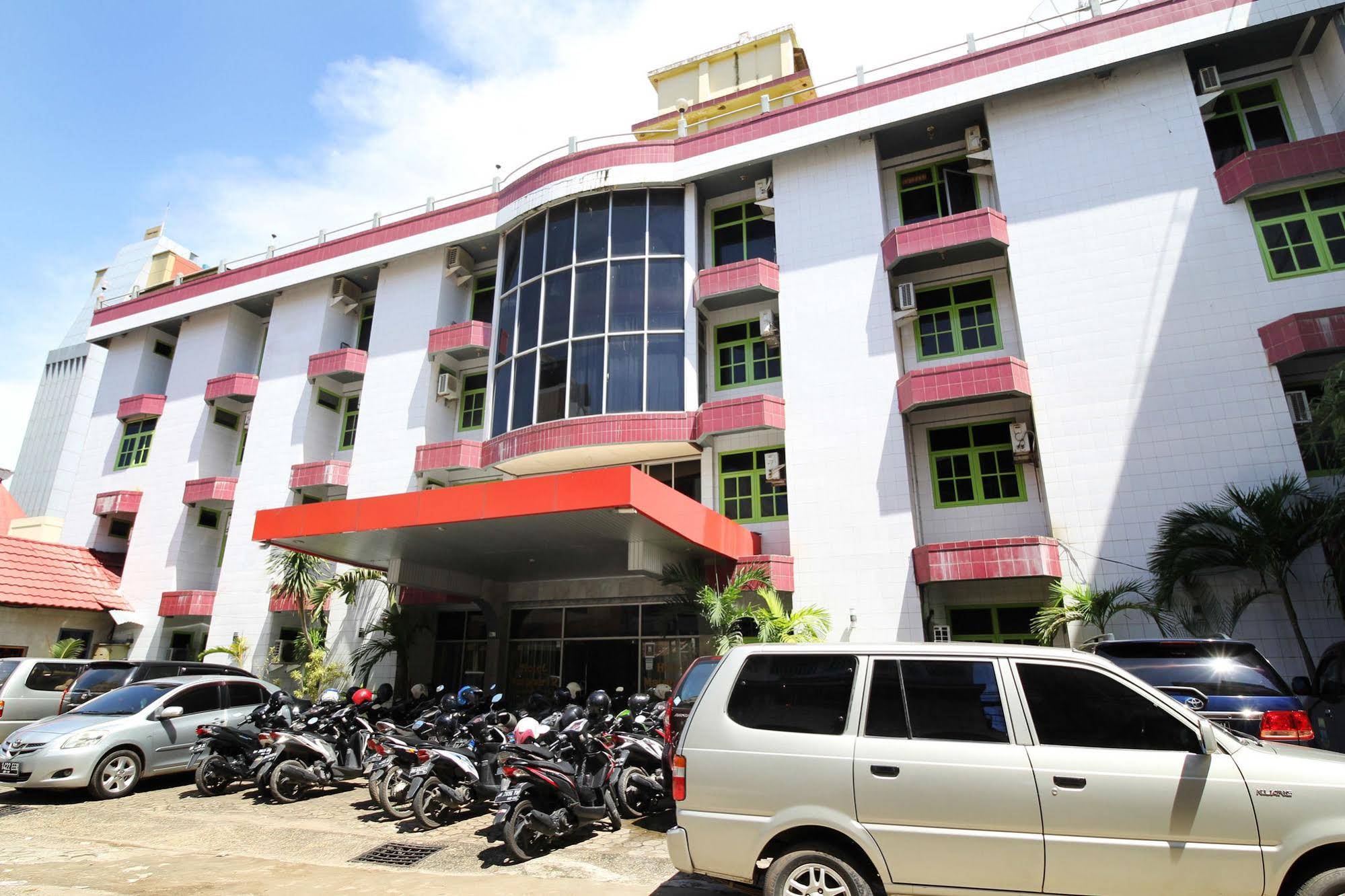 Hotel Matahari 2