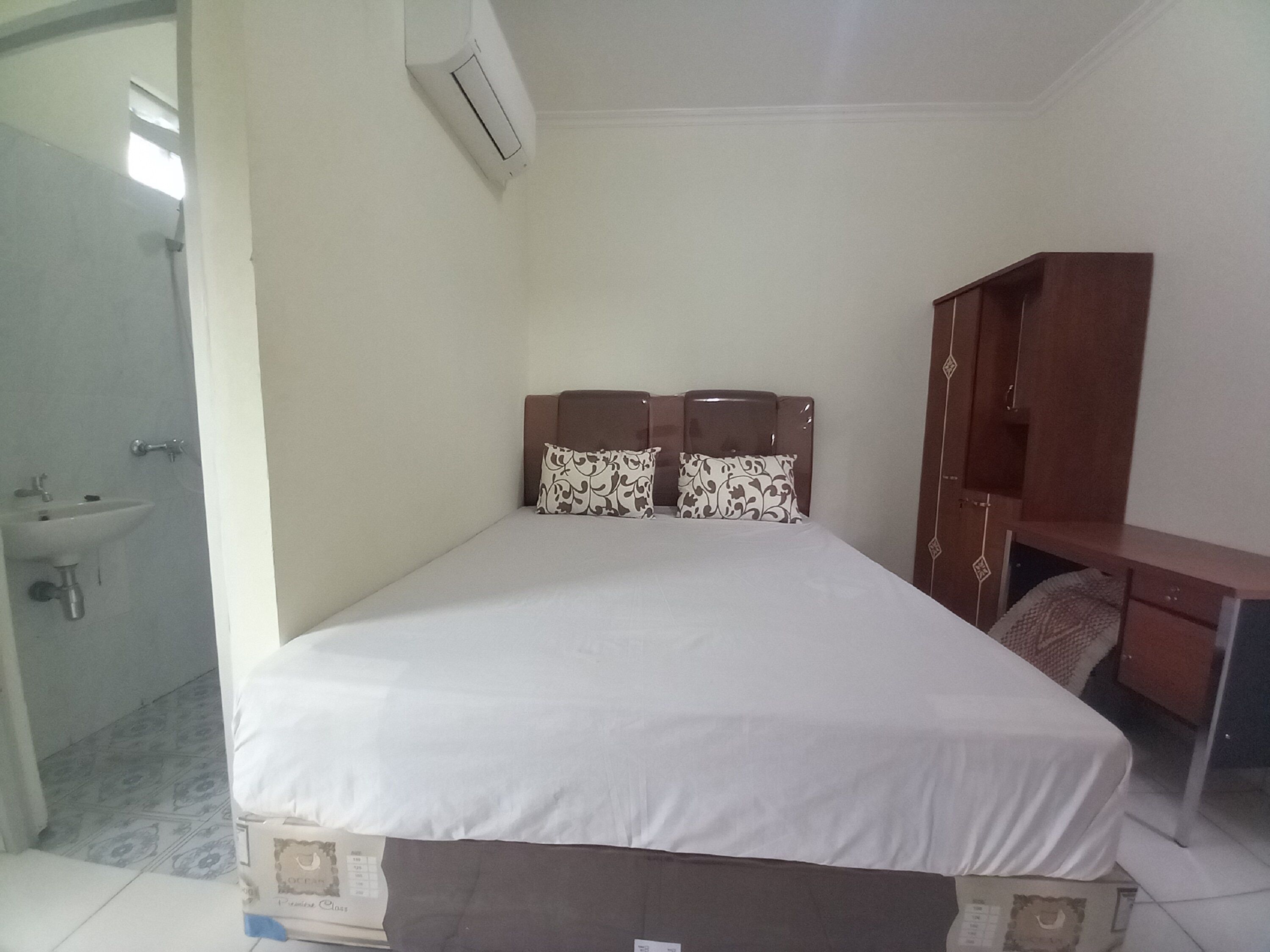 Naufal Residence Syariah by OYO