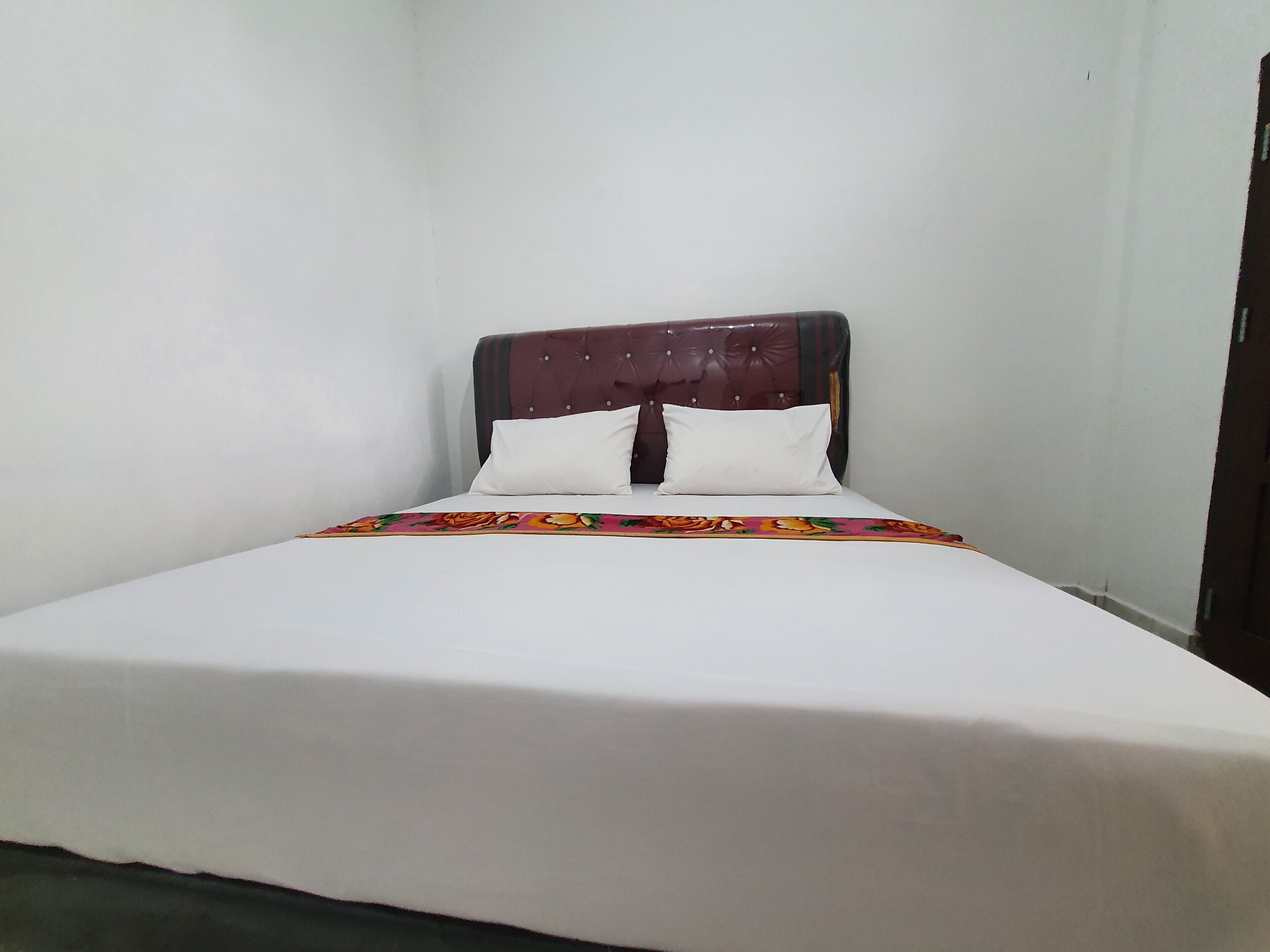 Naufal Residence Syariah by OYO