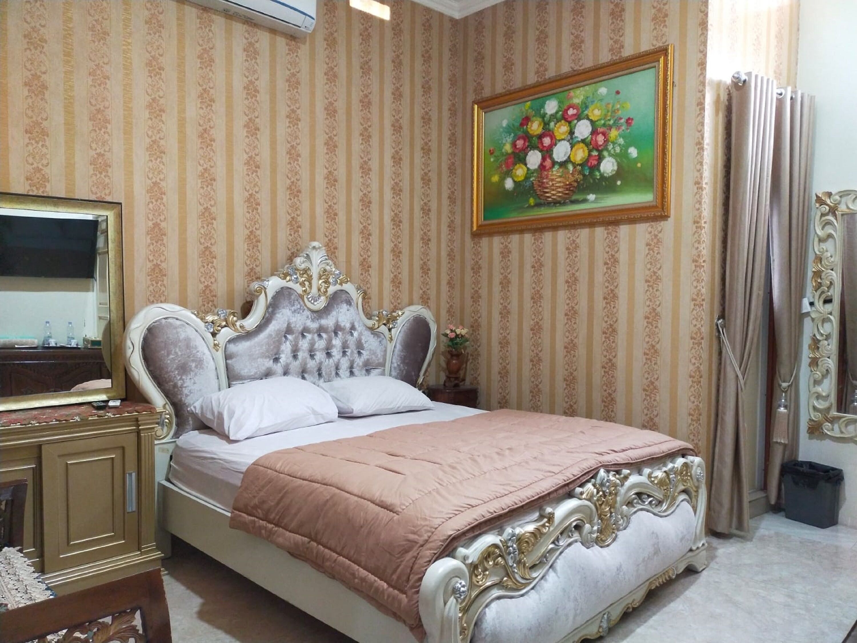 Naufal Residence Syariah by OYO