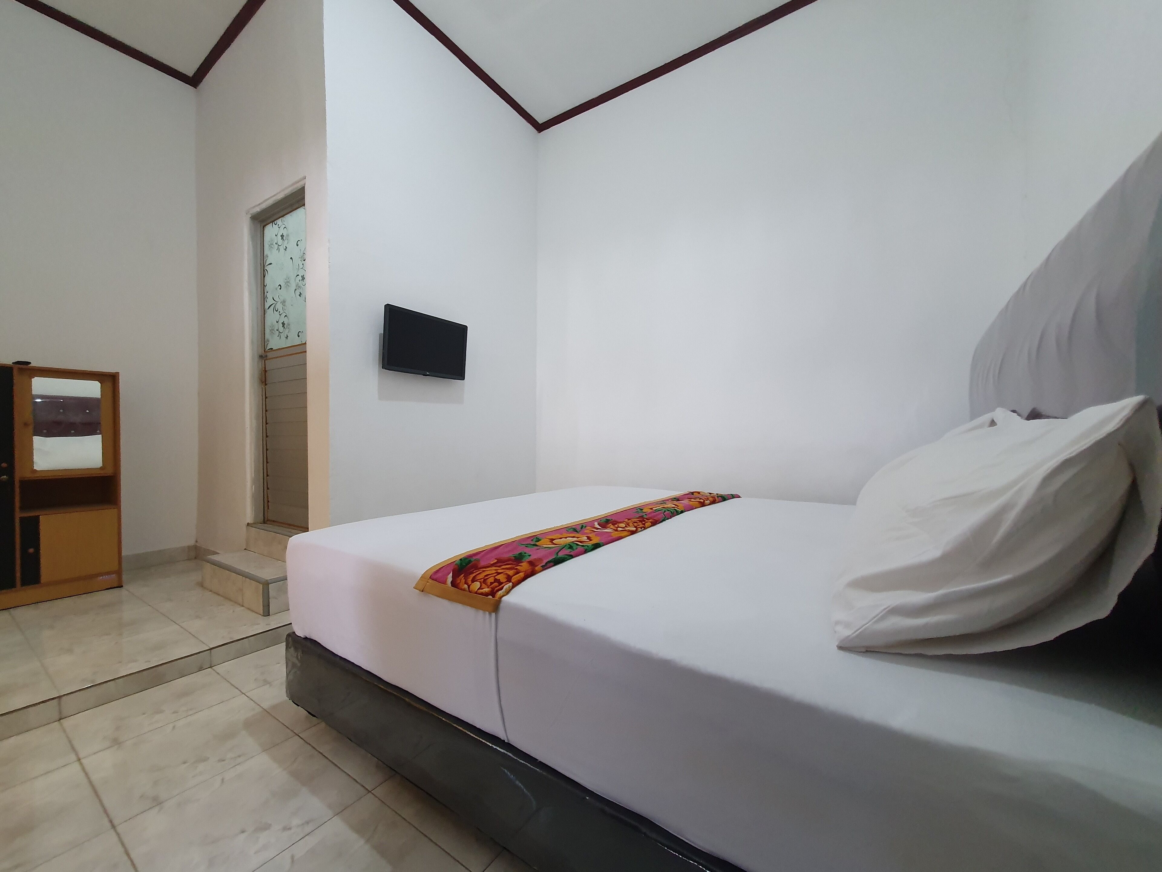 Naufal Residence Syariah by OYO