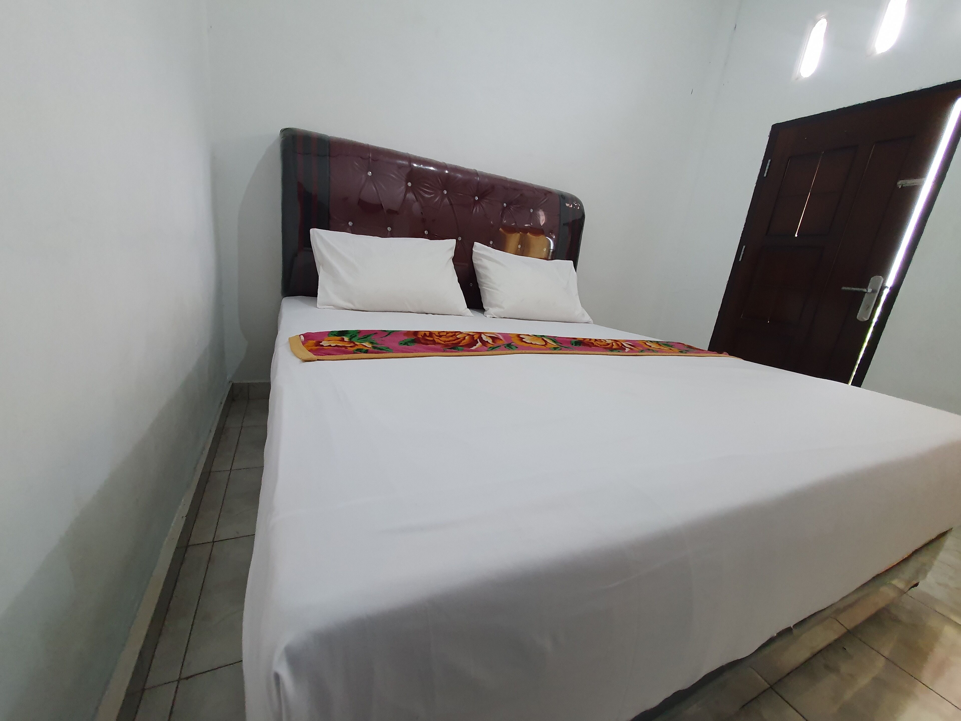 Naufal Residence Syariah by OYO