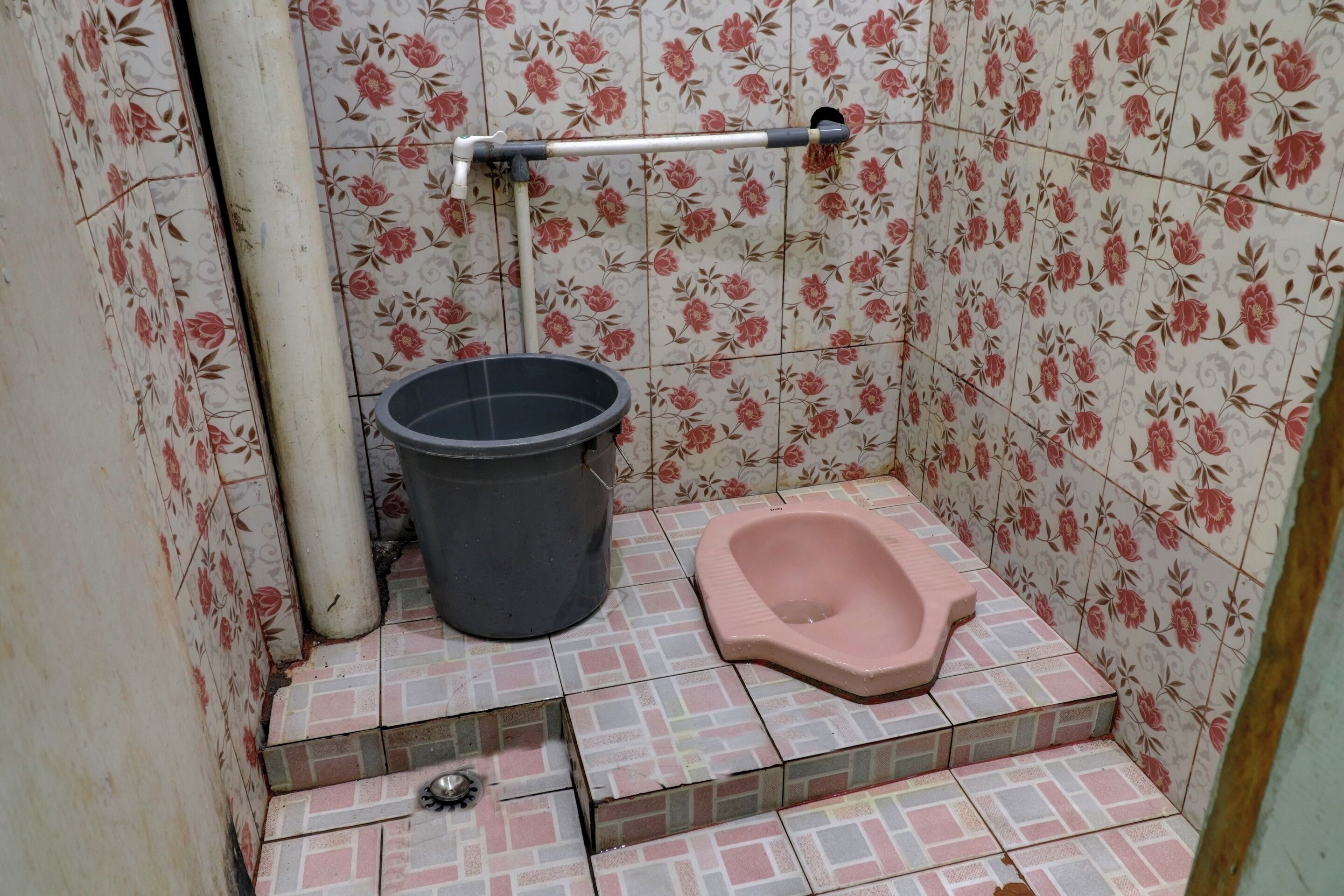 Rania Kost Simpang Rimbo by OYO