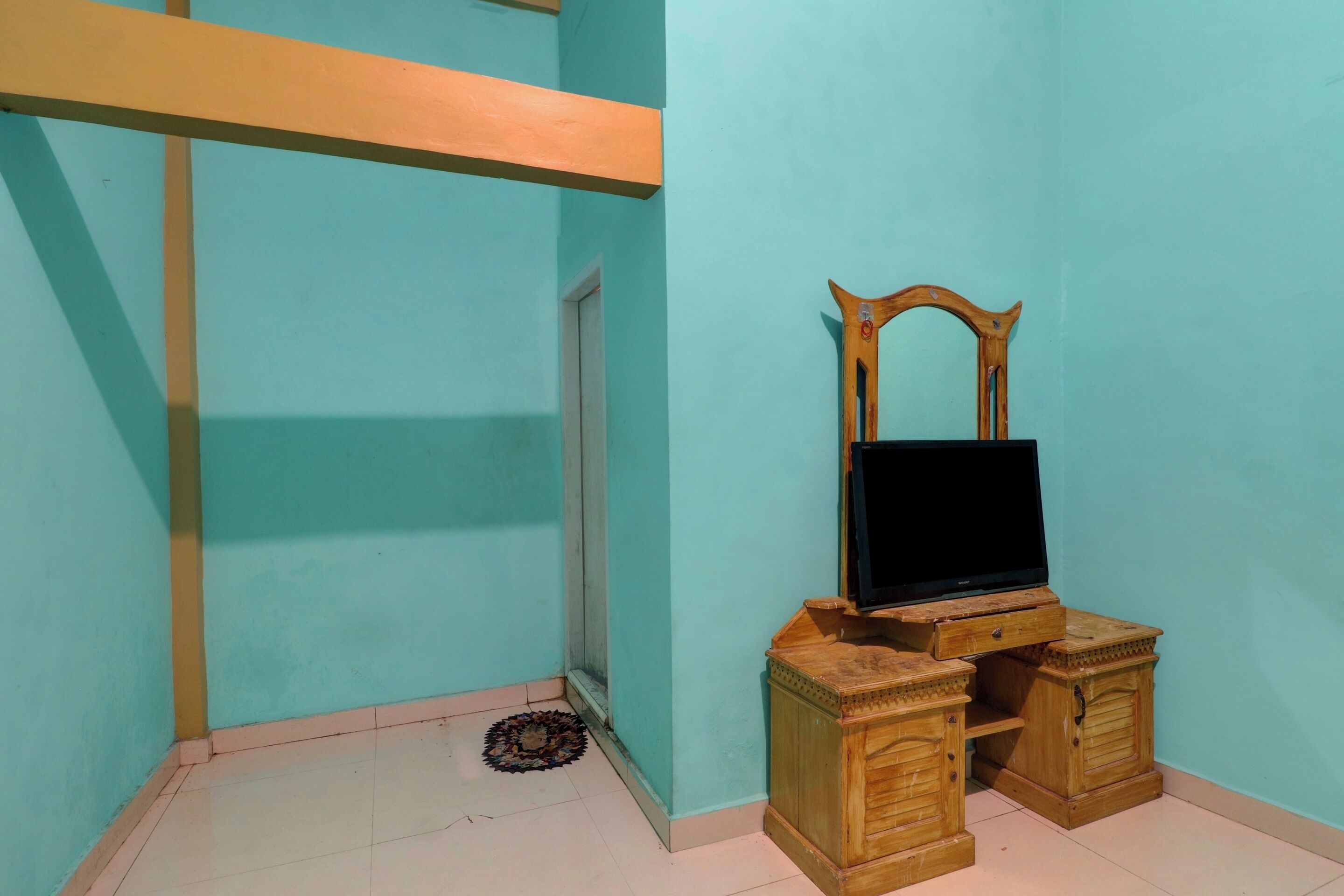 Rania Kost Simpang Rimbo by OYO