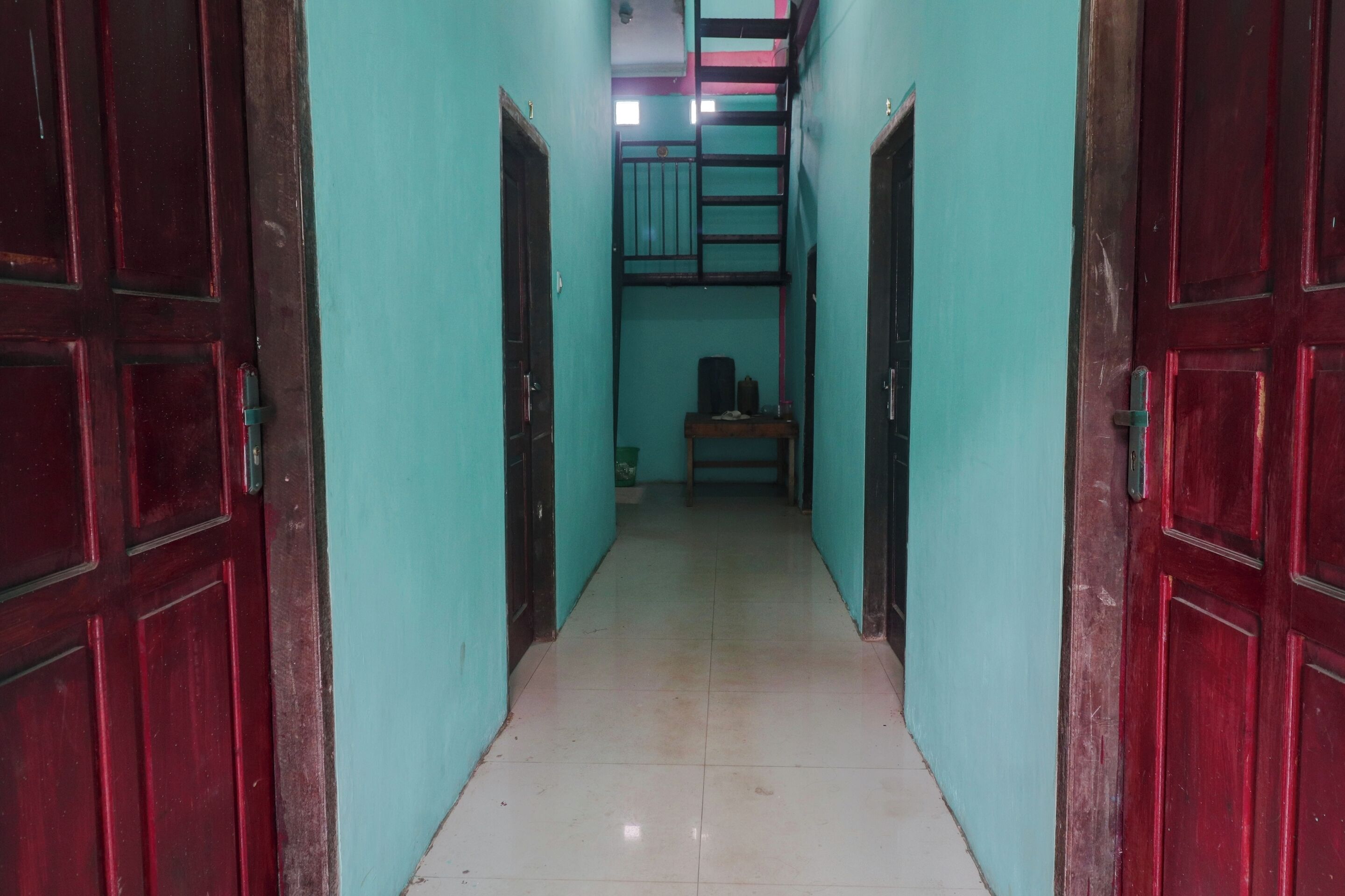 Rania Kost Simpang Rimbo by OYO