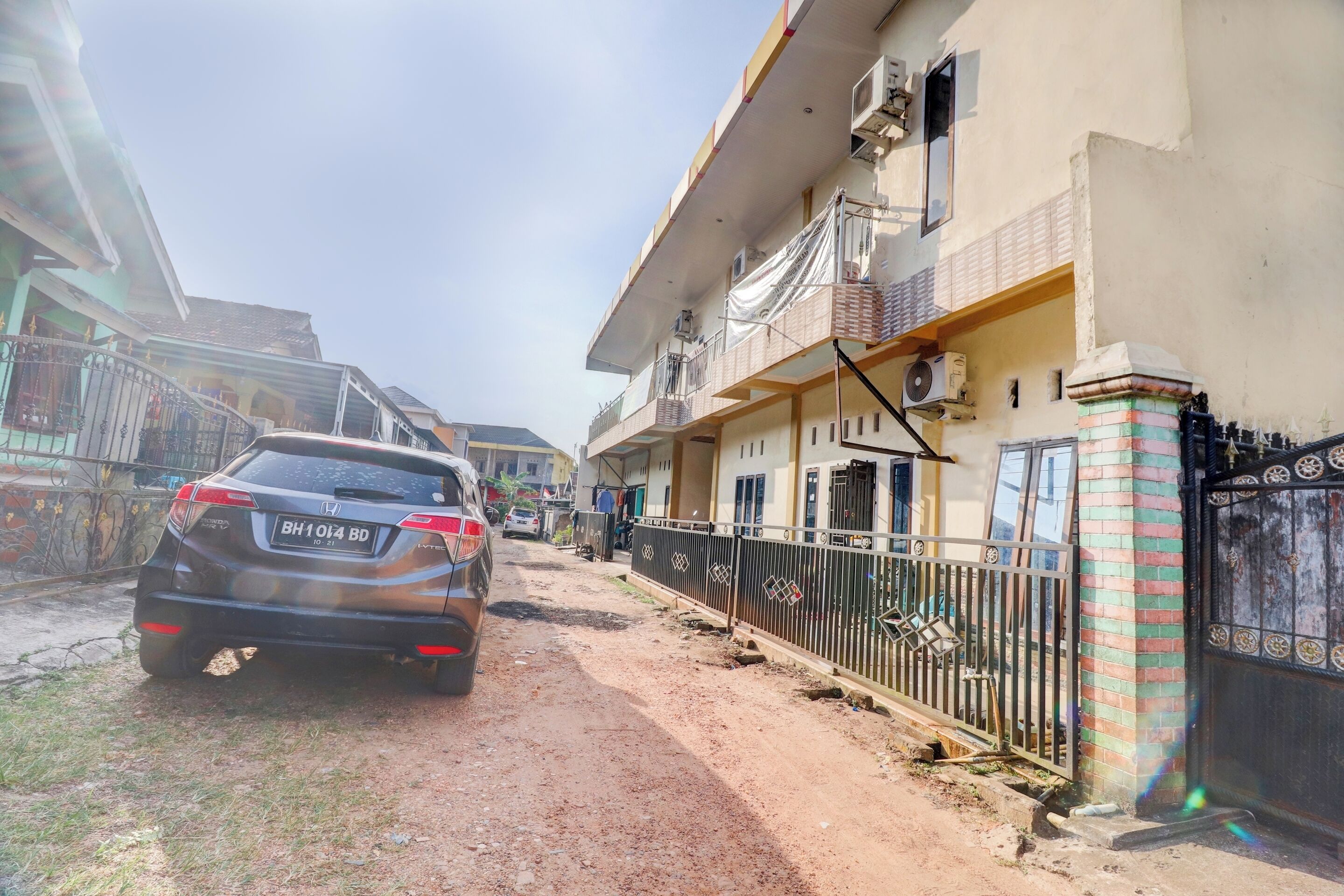 Rania Kost Simpang Rimbo by OYO