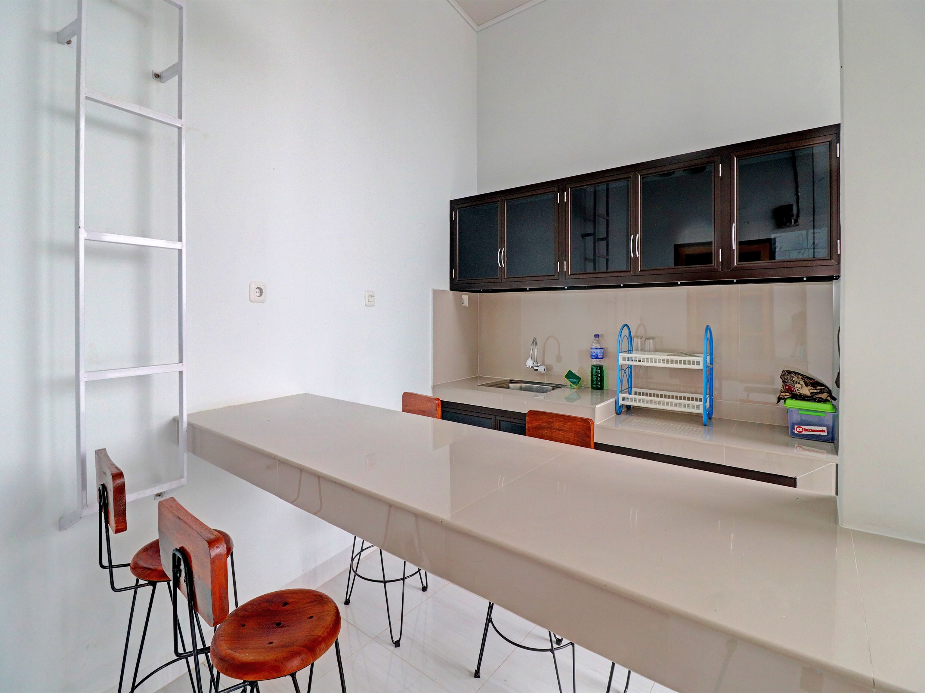 Reny Kost Syariah by OYO