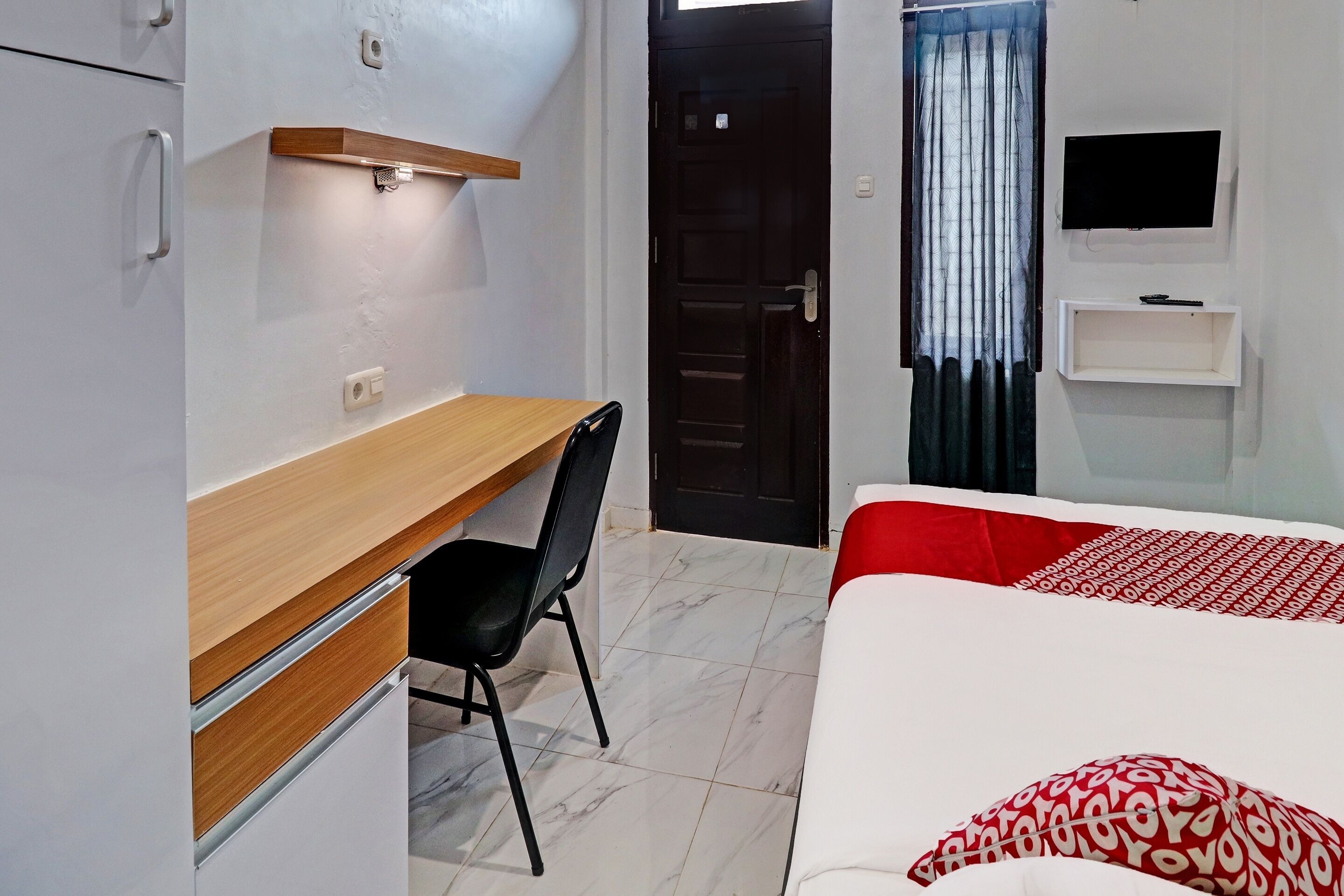 Super OYO 91497 Waskita Residence Syariah