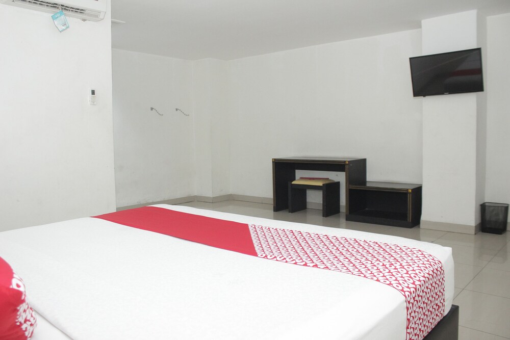 Surya Hotel by OYO Rooms