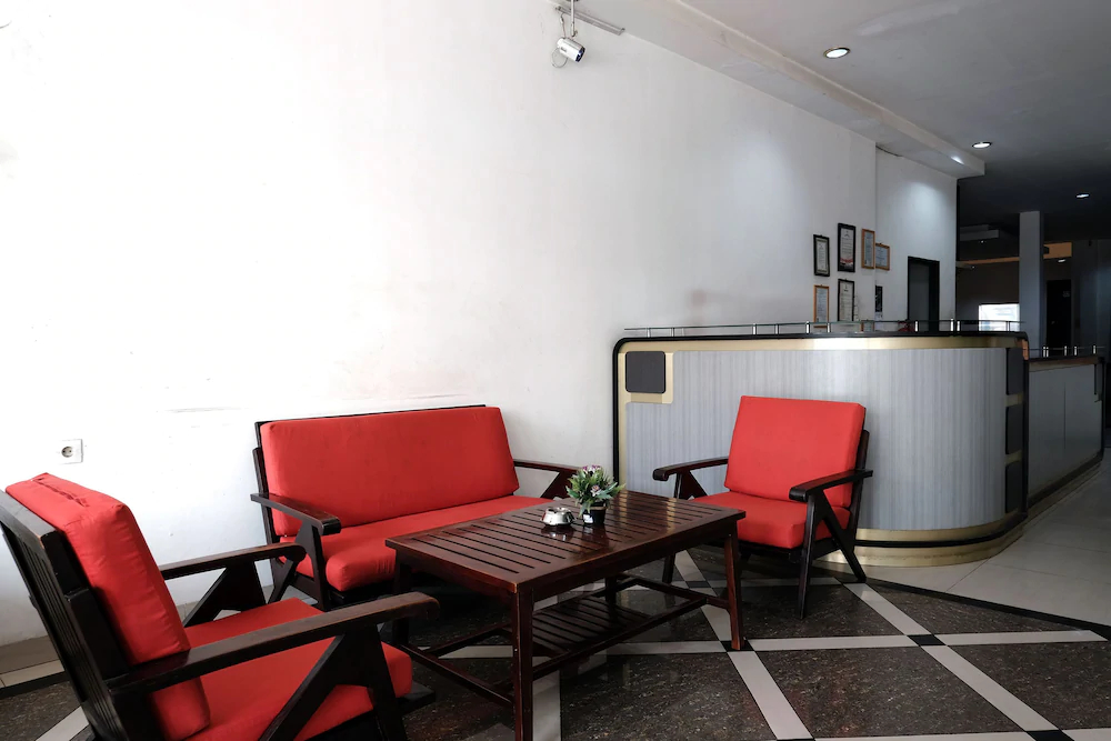 Surya Hotel by OYO Rooms