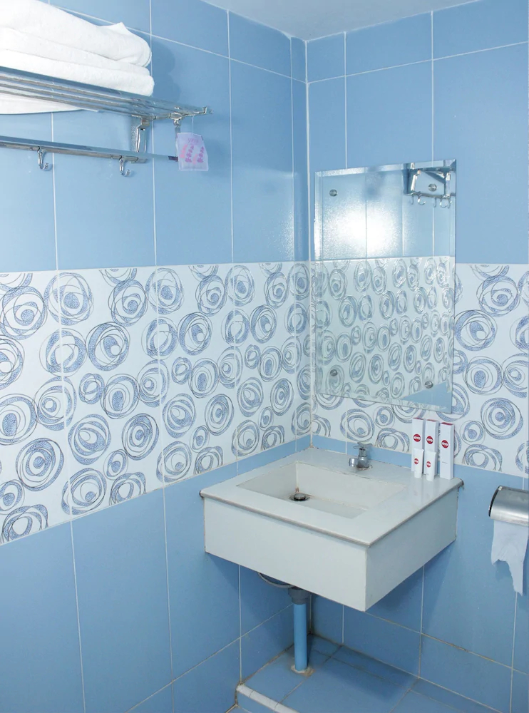 Surya Hotel by OYO Rooms