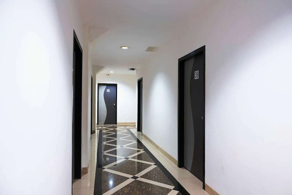 Surya Hotel by OYO Rooms