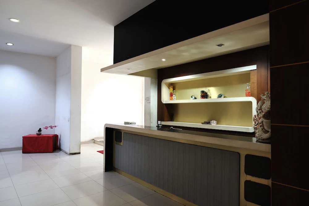 Surya Hotel by OYO Rooms