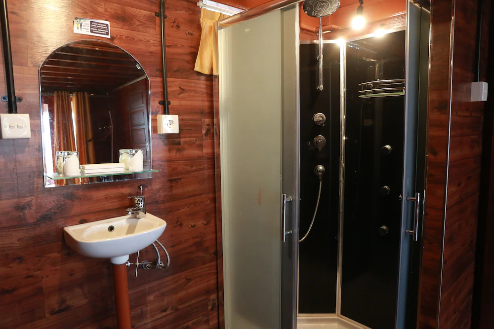 Swarga Lodge and Homestay