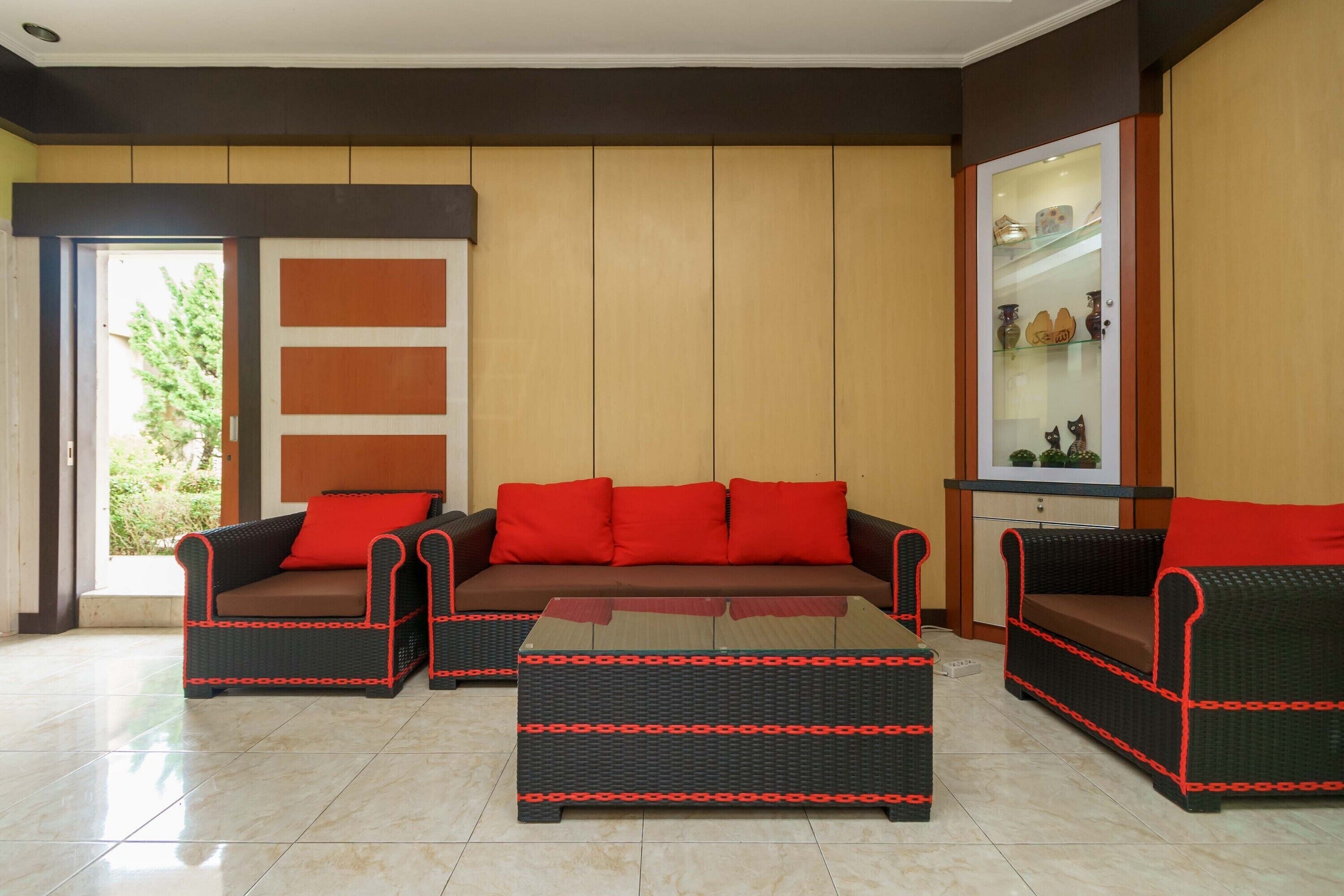 Wisma Dame by RedDoorz