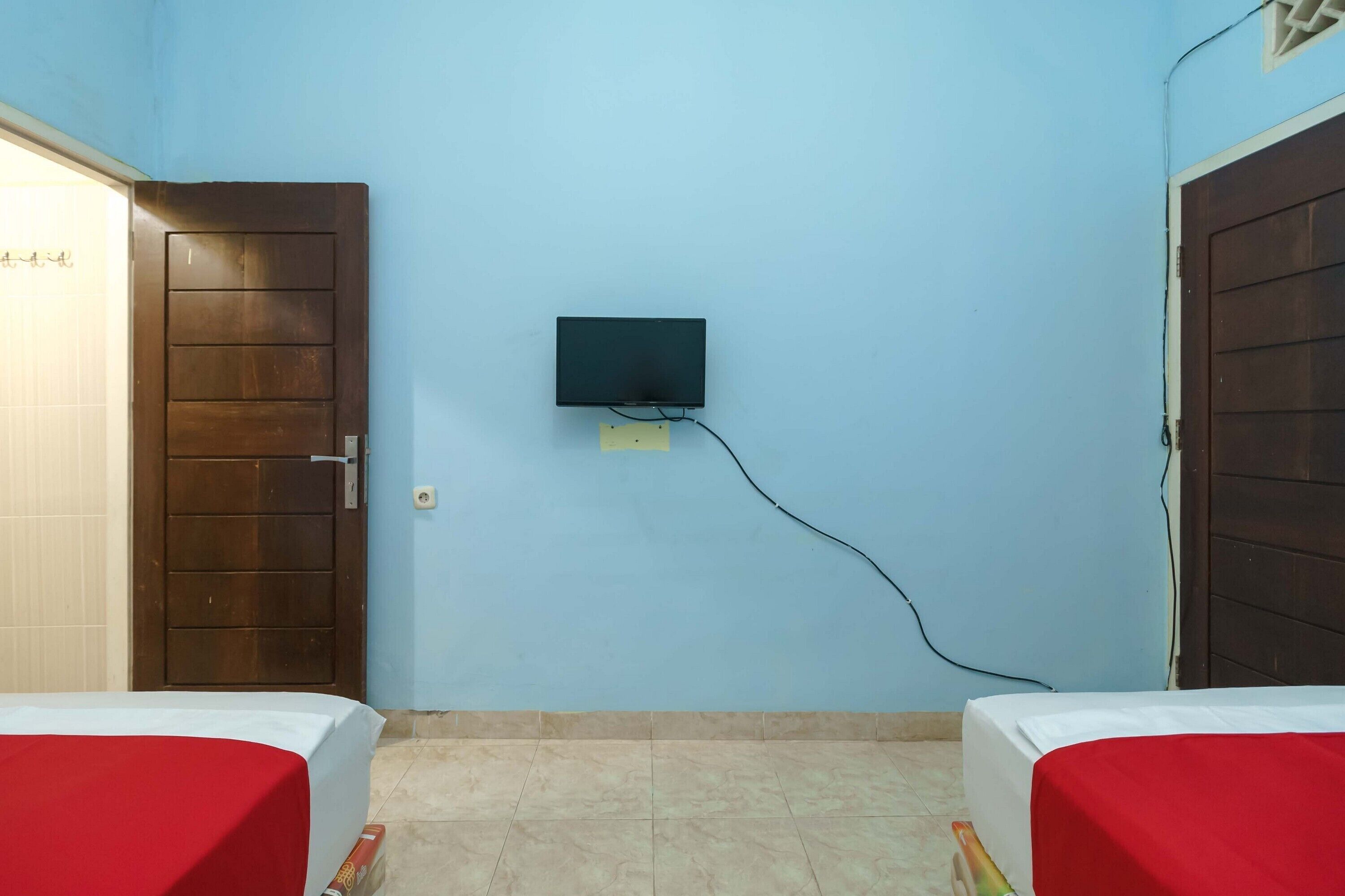 Wisma Dame by RedDoorz