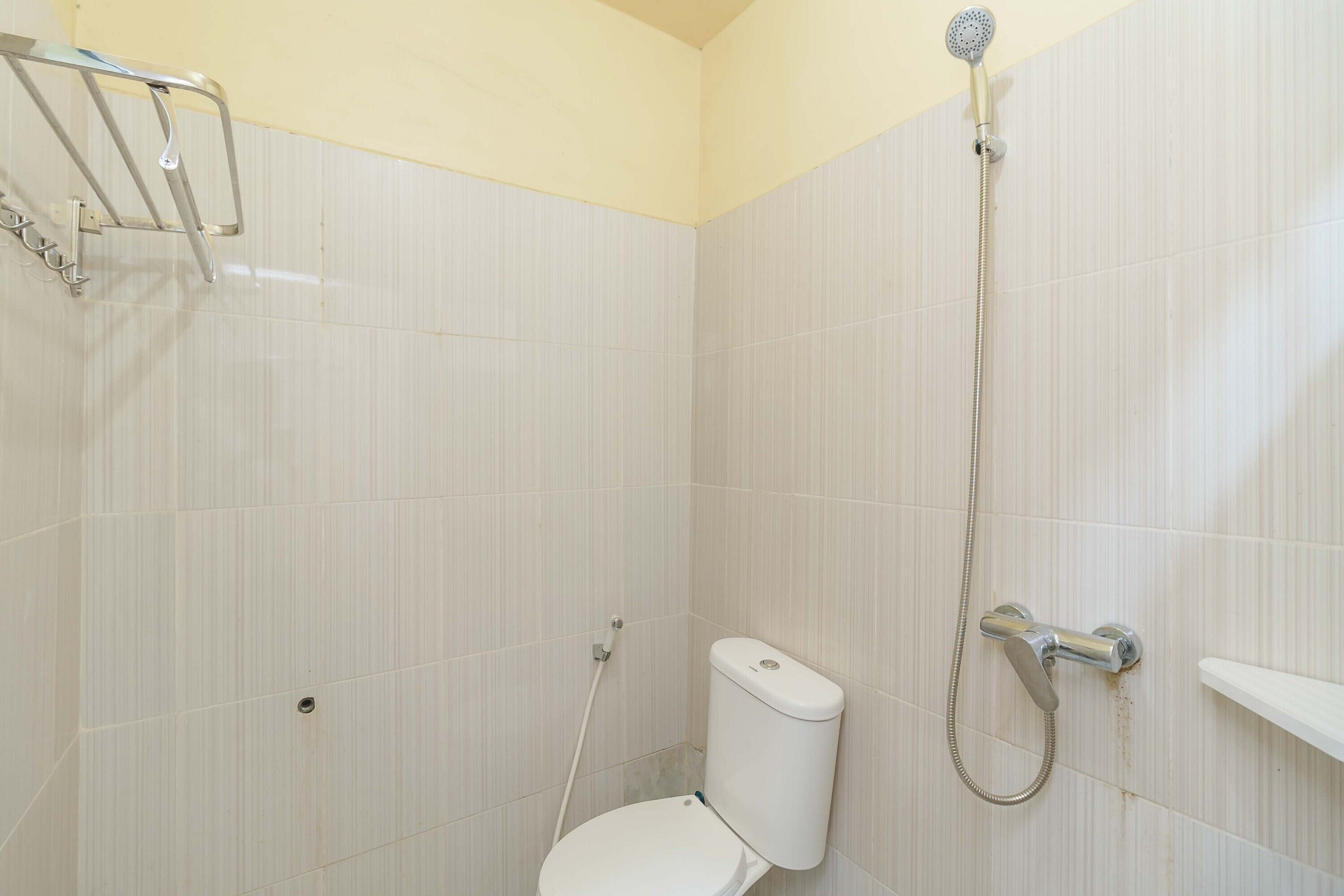 Wisma Dame by RedDoorz