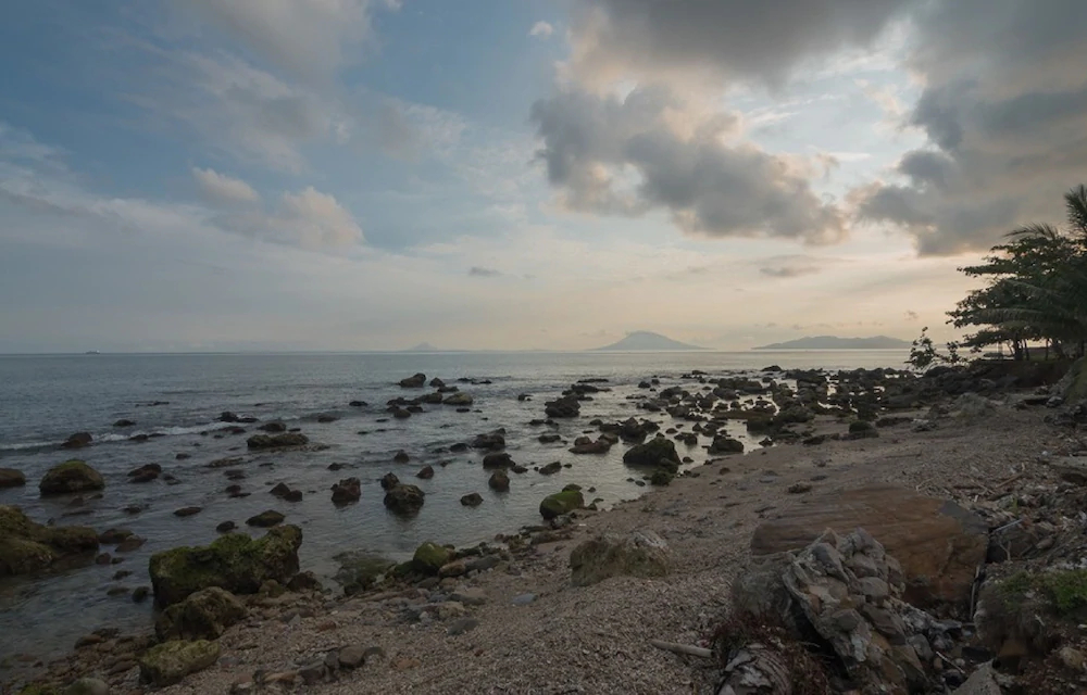 Krakatau Kahai Beach Hotel by RedDoorz