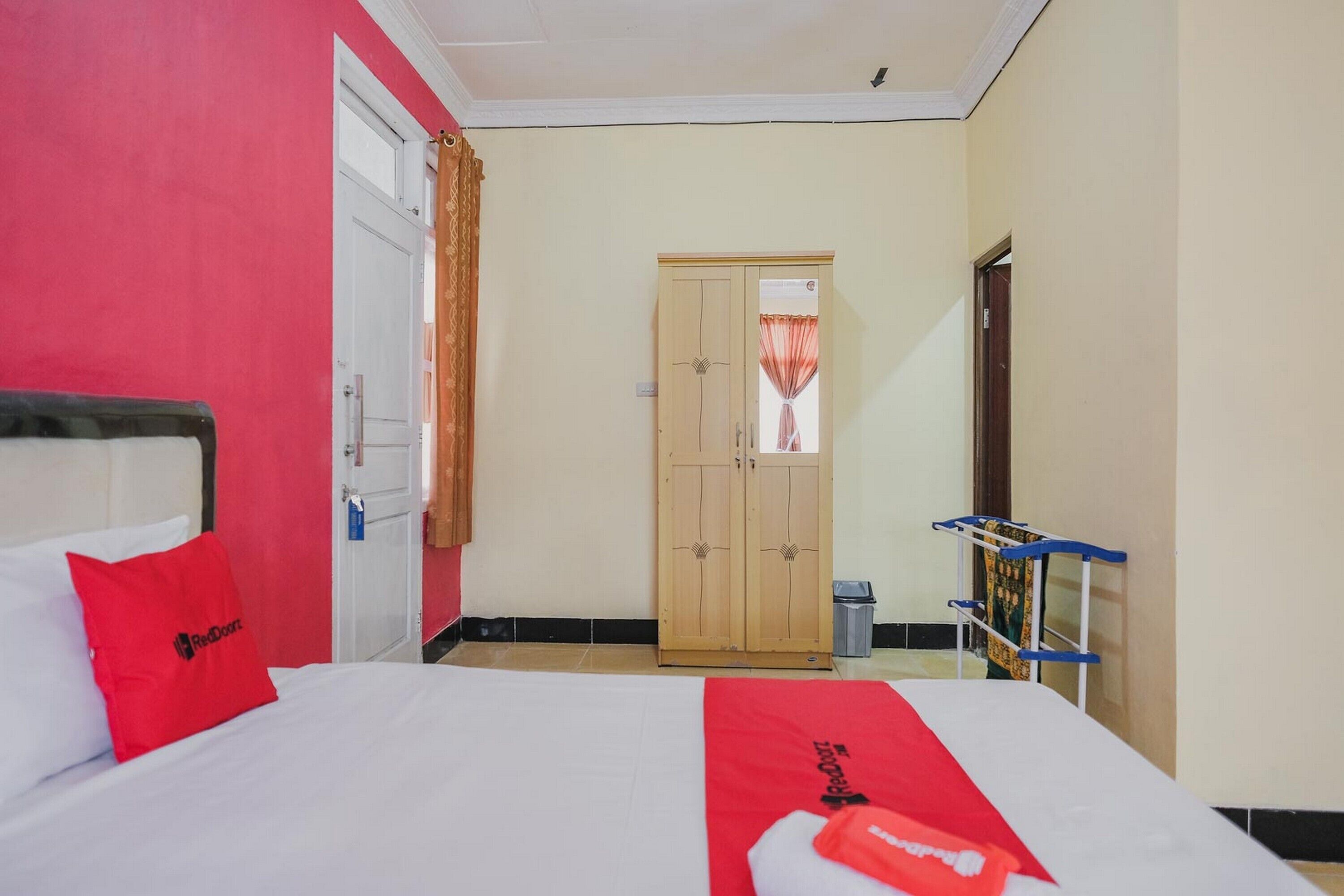 Hotel & RM Sahabat Utama by RedDoorz