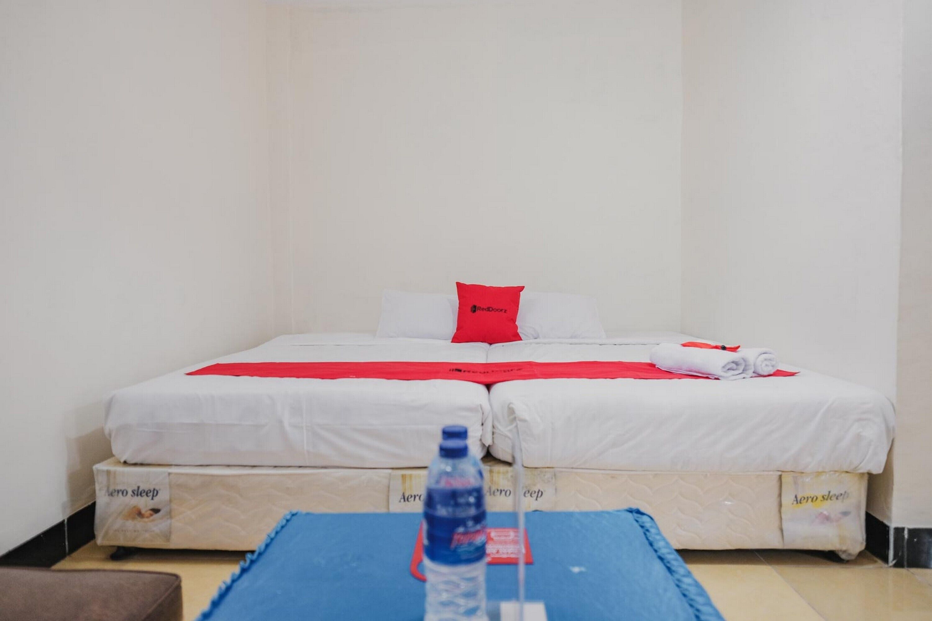 Hotel & RM Sahabat Utama by RedDoorz