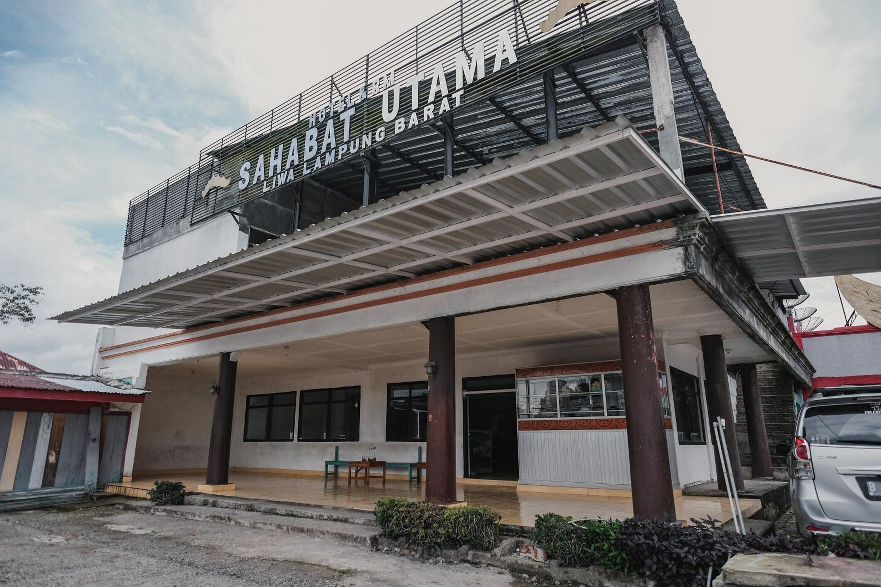 Hotel & RM Sahabat Utama by RedDoorz