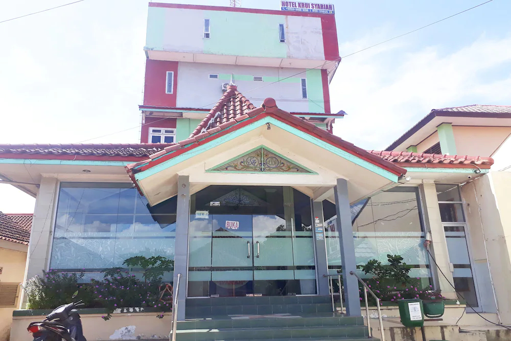 Hotel Krui Syariah by OYO Rooms