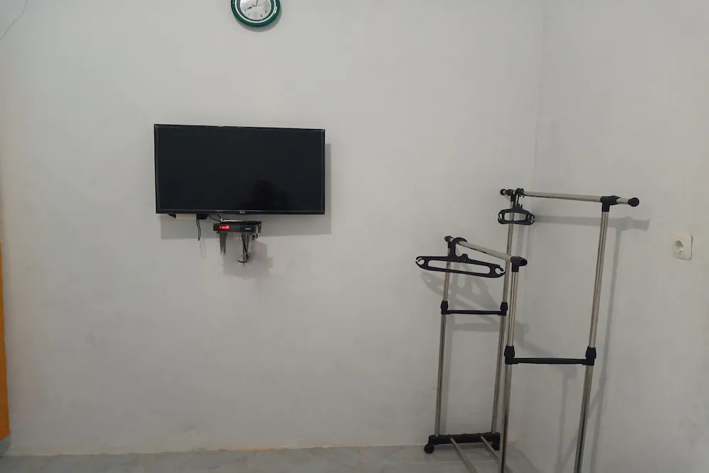 Hotel Krui Syariah by OYO Rooms