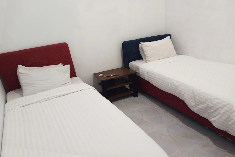 Hotel Krui Syariah by OYO Rooms