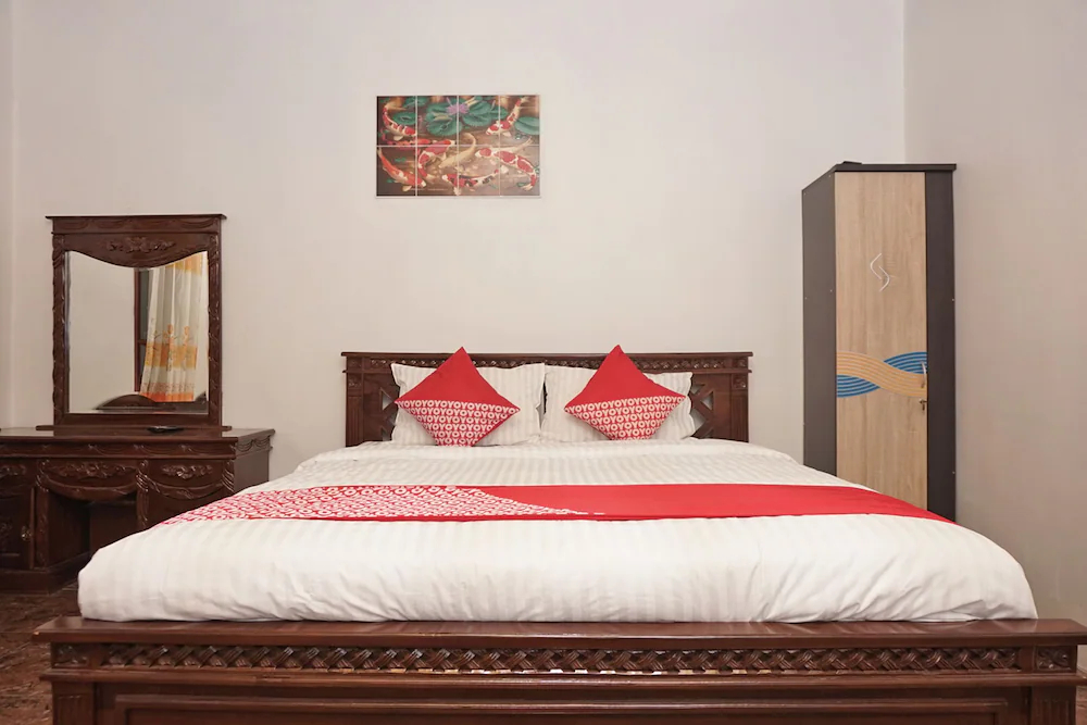 Intan Hotel by OYO Rooms