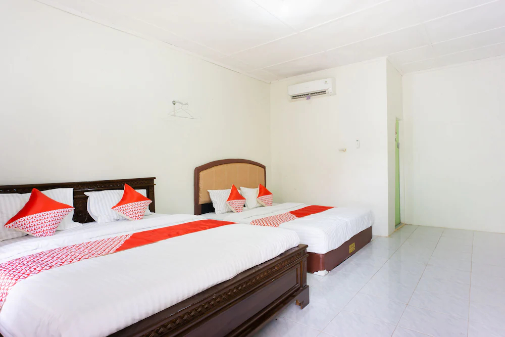 Intan Hotel by OYO Rooms