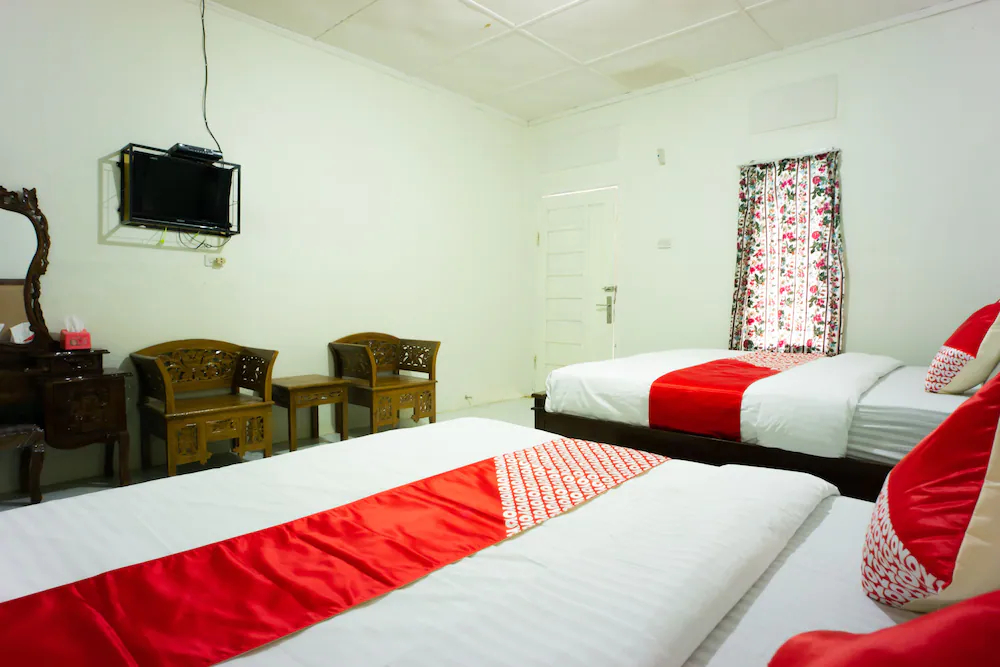 Intan Hotel by OYO Rooms