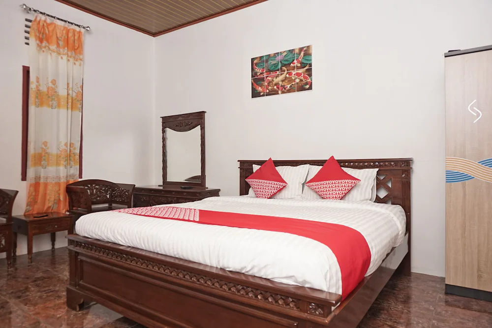 Intan Hotel by OYO Rooms