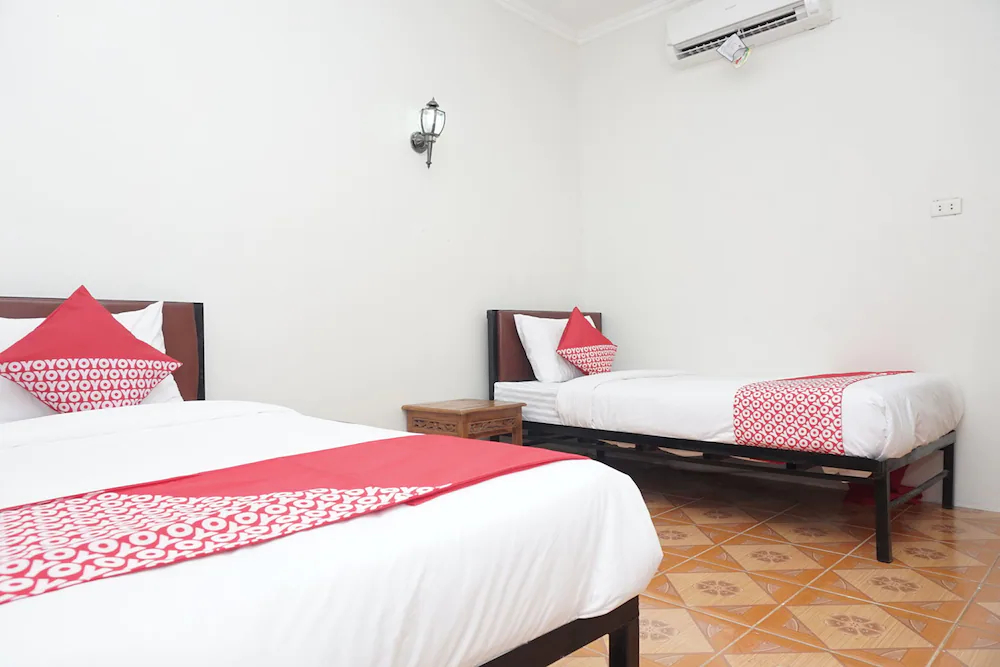 Intan Hotel by OYO Rooms