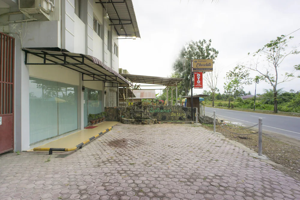 Hotel Chocolate by OYO Rooms