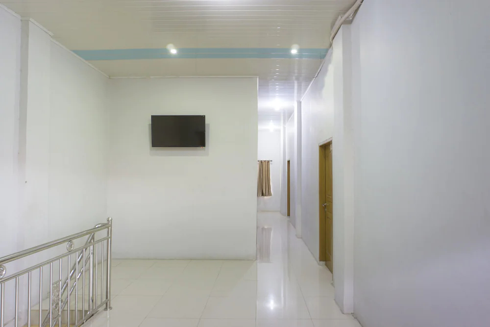 Hotel Chocolate by OYO Rooms
