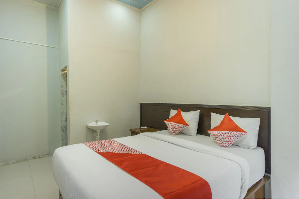 Hotel Chocolate by OYO Rooms