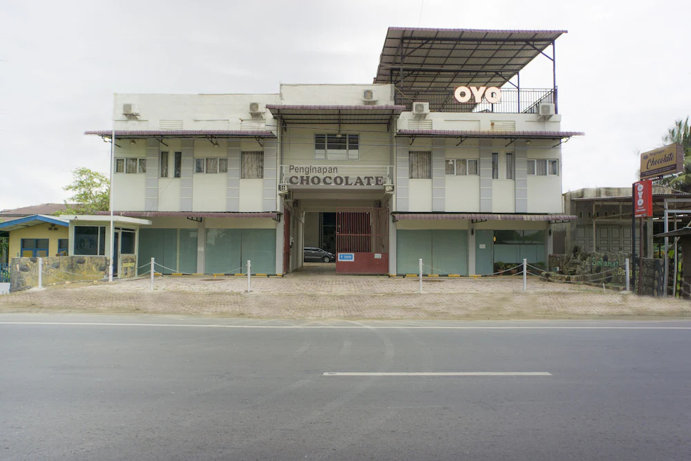 Hotel Chocolate by OYO Rooms