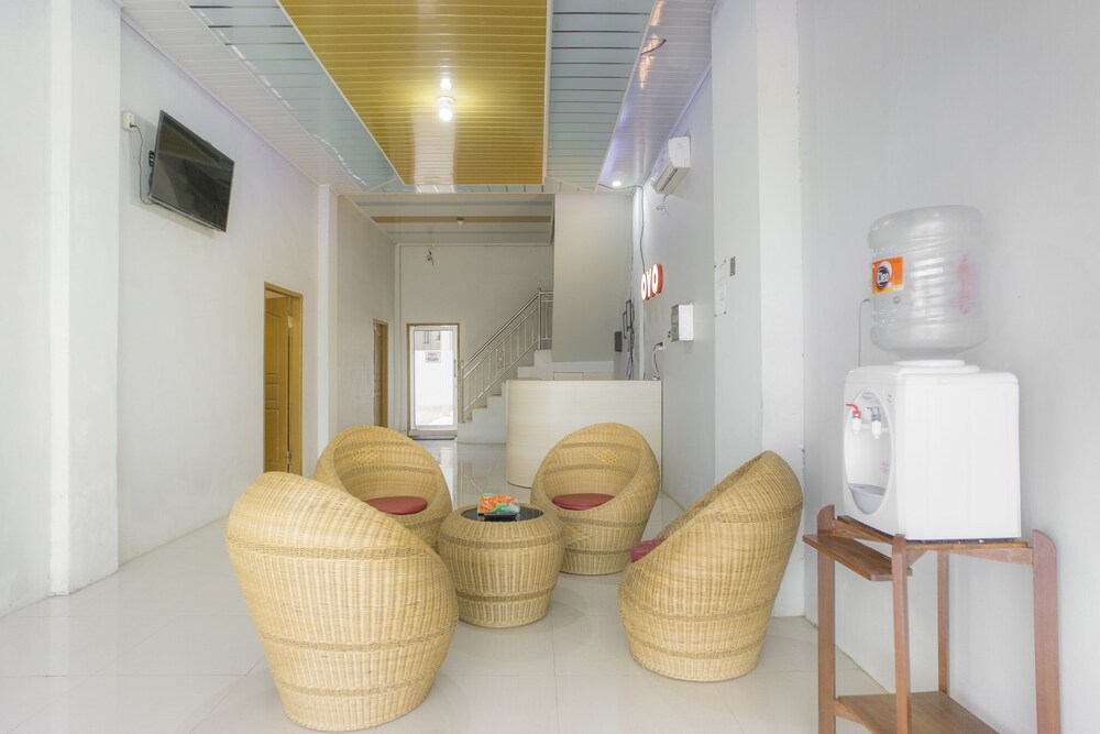 Hotel Chocolate by OYO Rooms