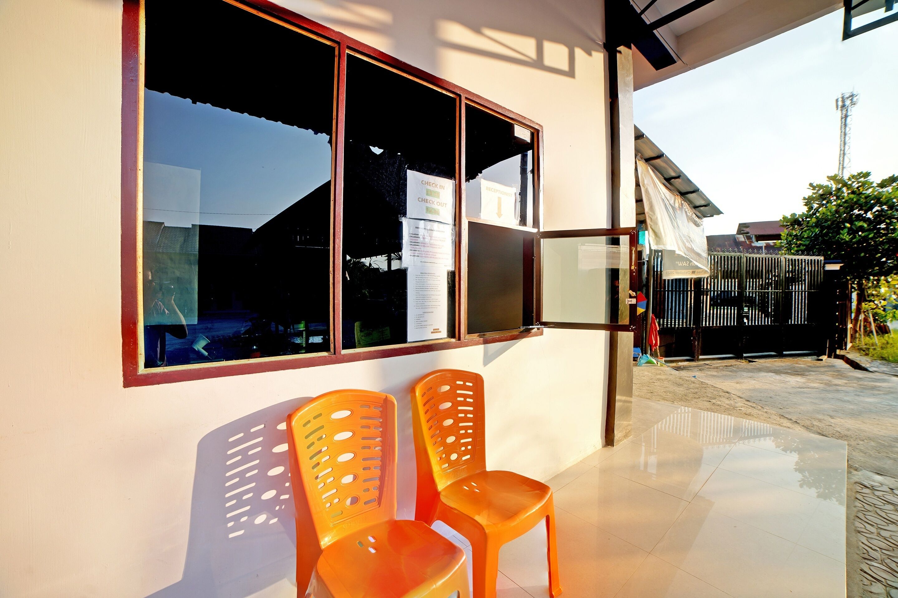 Hanania House Syariah by OYO