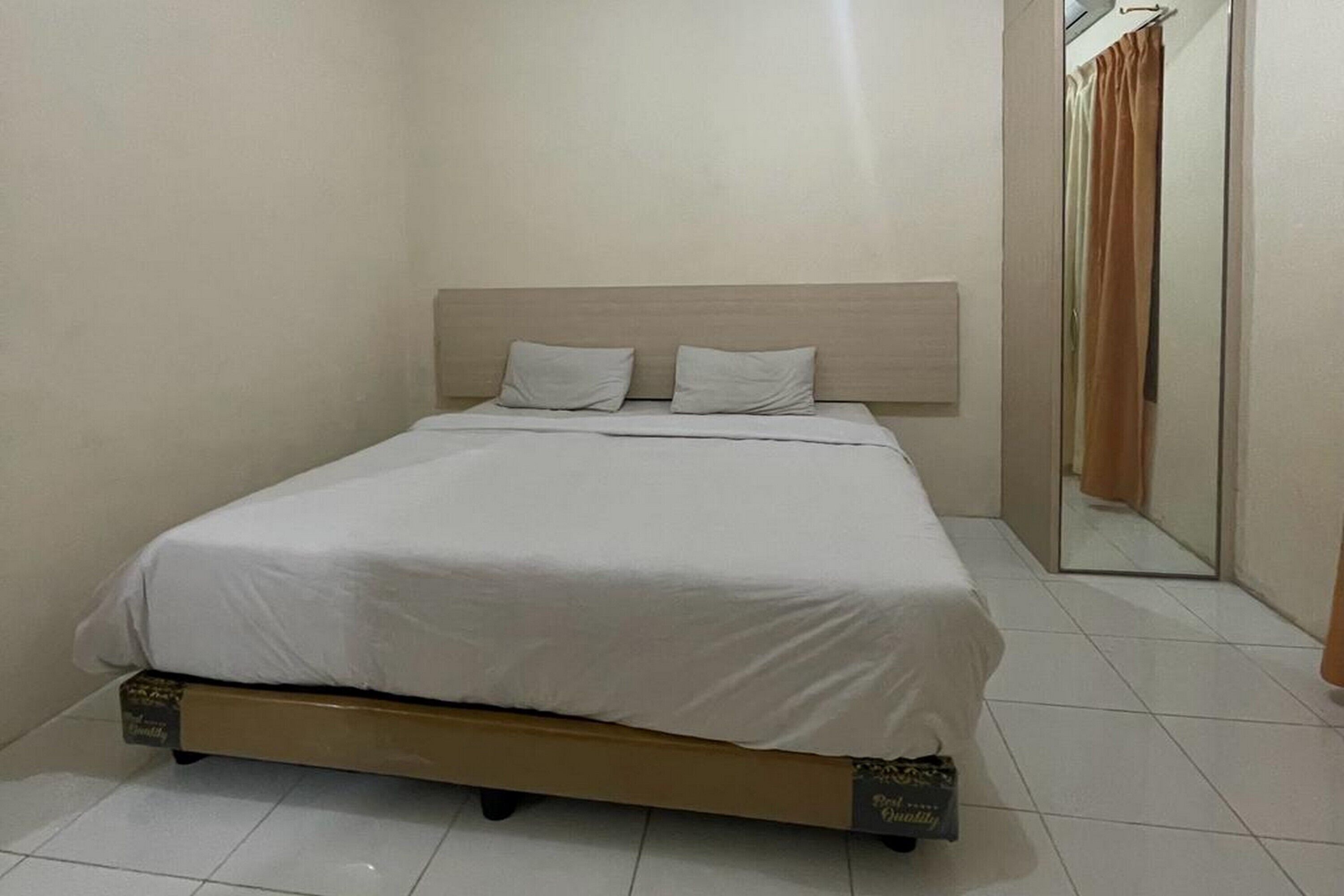 OYO 93502 Homestay Pakmuklis Syariah 2 Near Taman Mini Lhokseumawe