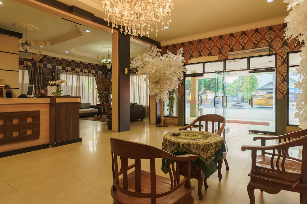Hotel & Restaurant Sempurna by RedDoorz